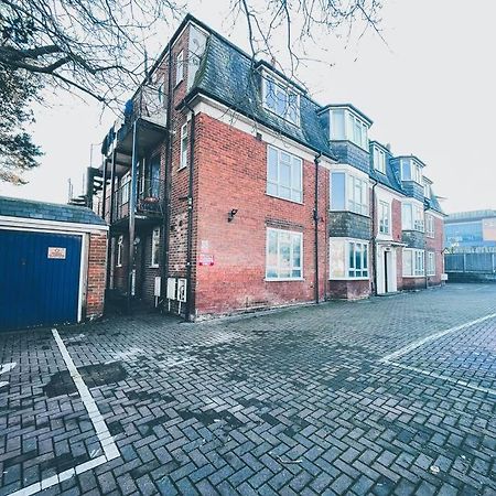Modern 3 Ground Floor Parking And Garden Apartment Bournemouth Luaran gambar