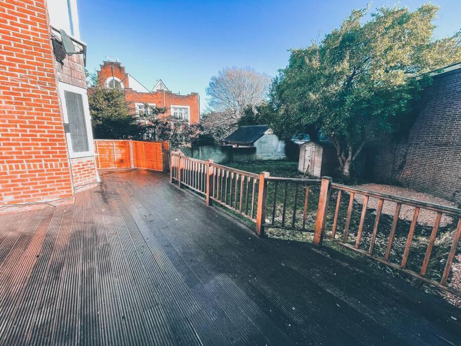 Modern 3 Ground Floor Parking And Garden Apartment Bournemouth Luaran gambar